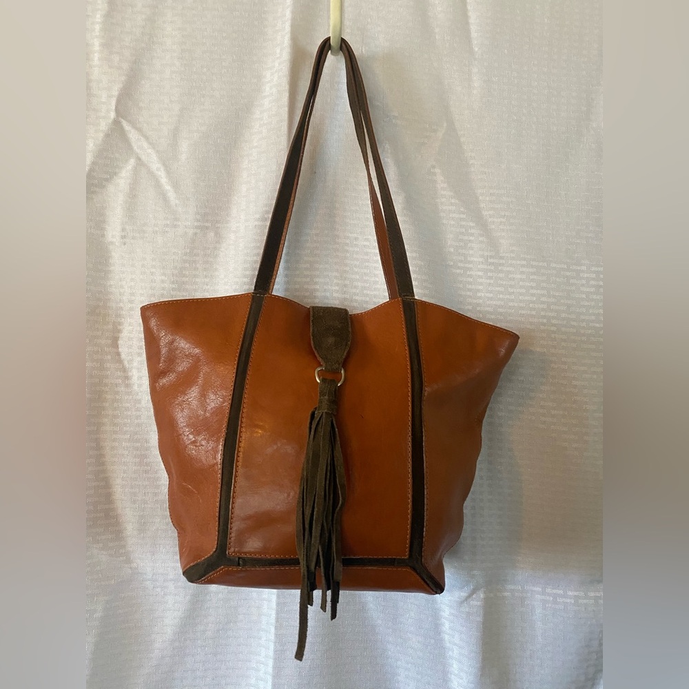 Claudia Firenze Reddish/Brown Leather Tote Bag With Dark Brown Suede Accents